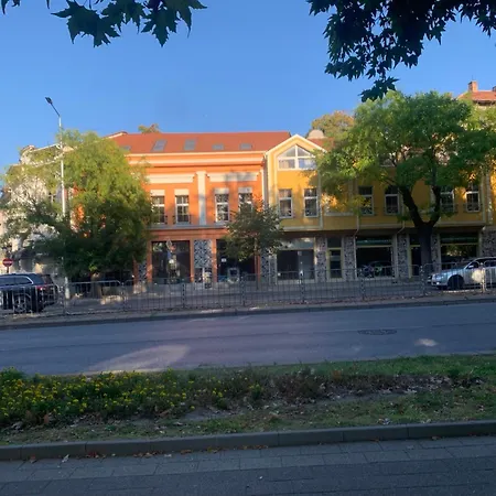 2 Bedroom The Quiet Luxury 3 Plovdiv