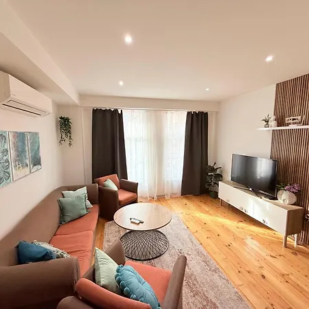 2 Bedroom The Quiet Luxury 3 プロヴディフ