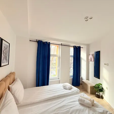 Apartment 2 Bedroom The Quiet Luxury 3 *